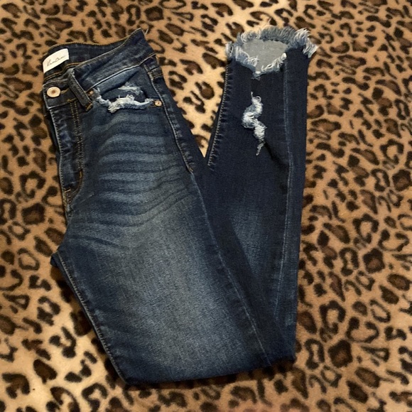 2 for $35 KanCan Jeans Mid Rise Ankle Distressed Skinny Jeans Women’s Size 0 - Picture 16 of 16
